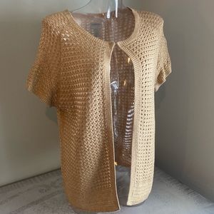 Chicos short sleeve tan cardigan with a slight golden sheen. Sz 3 (US 16)